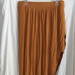 Mustard asymmetrical skirt!